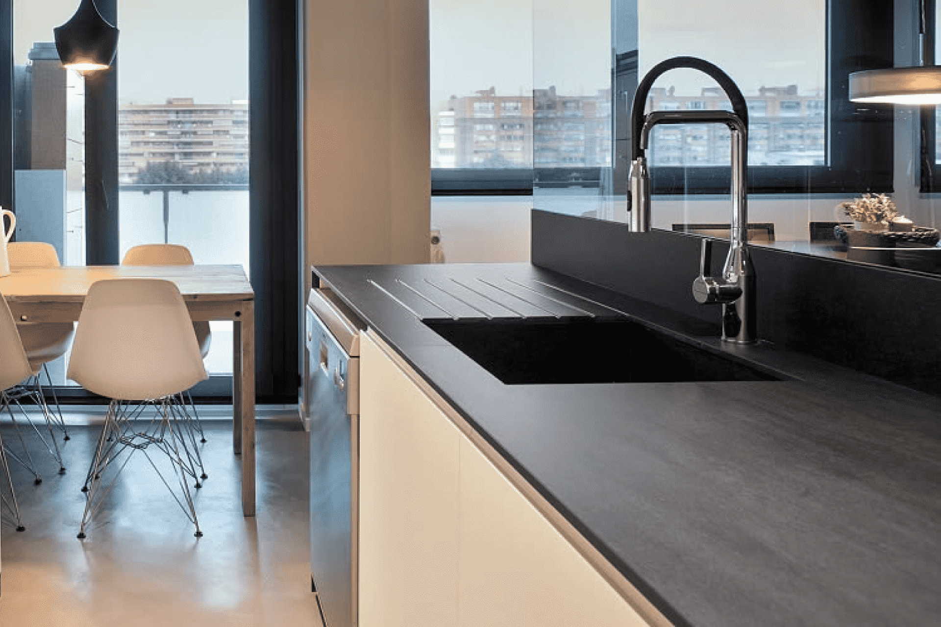Egham Quartz Kitchen Countertops